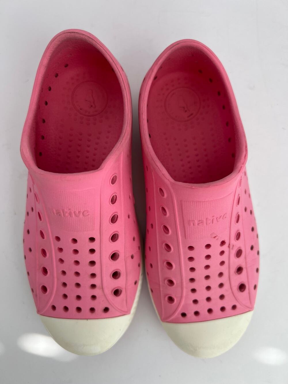 Native Shoes Kids Jefferson Pink Perforated Slip On Water Shoes Size C13